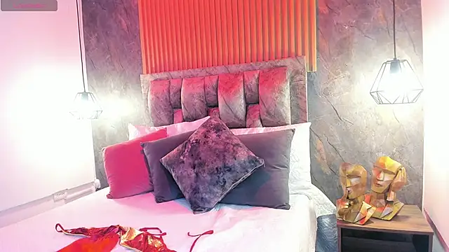 Snapshot of luna_killari chatting on October 3, 2025, 11:51 am luna killari online show from October 3, 2025, 11:51 am