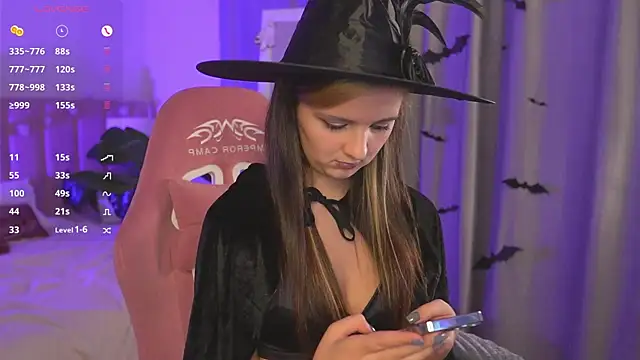 Snapshot of LilLisa chatting on October 24, 2025, 4:14 pm LilLisa online show from October 24, 2025, 4:14 pm