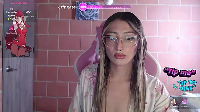 Snapshot of Andrea_camilaaa chatting on October 21, 2025, 4:19 pm Andrea camilaaa online show from October 21, 2025, 4:19 pm