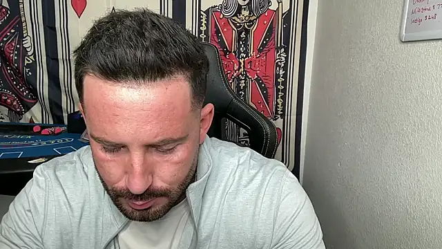 brettmycles28 online show from February 7, 2026, 9:40 pm