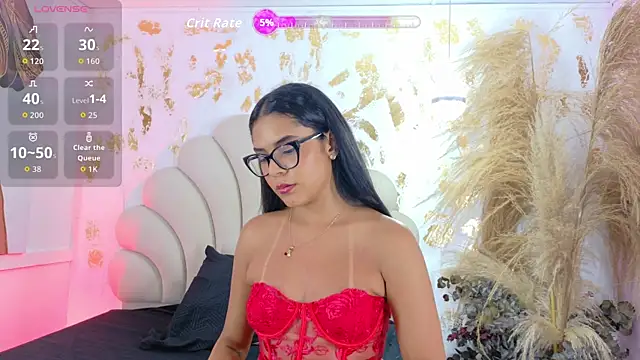 mia white cr online show from September 13, 2025, 8:08 pm