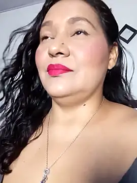 Laurasofia01 online show from October 2, 2025, 3:02 am