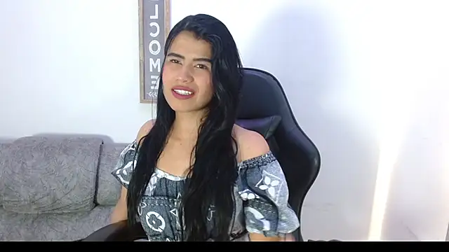 Snapshot of luna_starr69 chatting on September 27, 2025, 8:14 pm luna starr69 online show from September 27, 2025, 8:14 pm