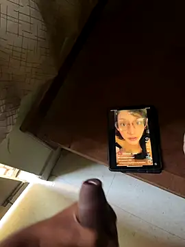 dickfuckerkkk online show from September 22, 2025, 2:57 am