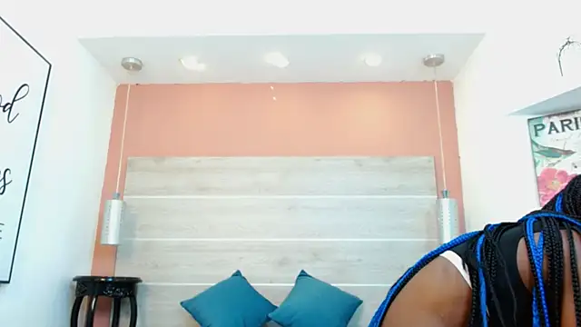 AlexandraCambell online show from May 3, 2026, 7:47 am