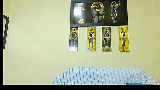 AlexandraCambell online show from July 28, 2026, 8:52 pm