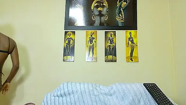AlexandraCambell online show from August 4, 2026, 12:03 am