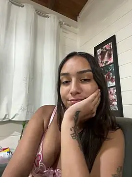 hannahhotwife online show from March 20, 2026, 7:30 pm