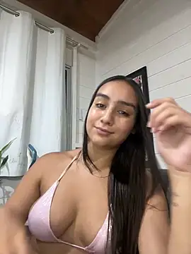 Snapshot of hannahhotwife chatting on May 7, 2026, 8:47 pm hannahhotwife online show from May 7, 2026, 8:47 pm