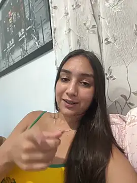 hannahhotwife online show from June 5, 2026, 3:13 am