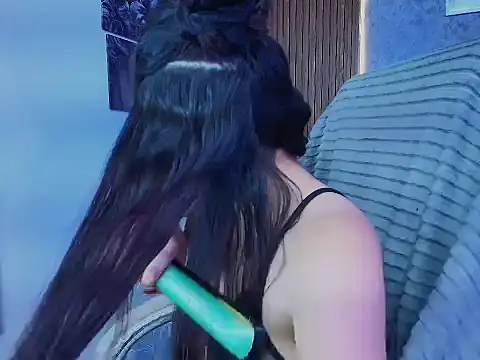 Snapshot of sakuramoss chatting on November 12, 2025, 4:57 am sakuramoss online show from November 12, 2025, 4:57 am