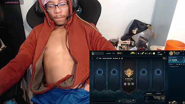 Mrlight1k online show from February 8, 2026, 5:44 am