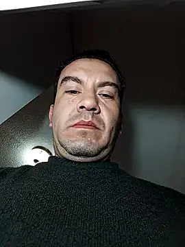 Blackaxes online show from December 3, 2025, 5:15 am