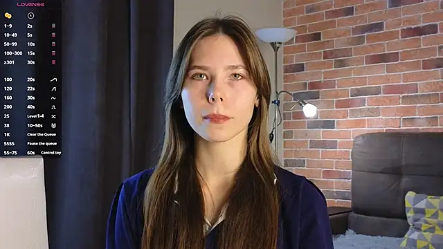 Snapshot of EmiliDen chatting on September 28, 2025, 8:14 pm EmiliDen online show from September 28, 2025, 8:14 pm