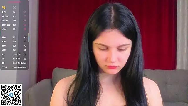 EnricaElis online show from May 3, 2026, 8:48 pm
