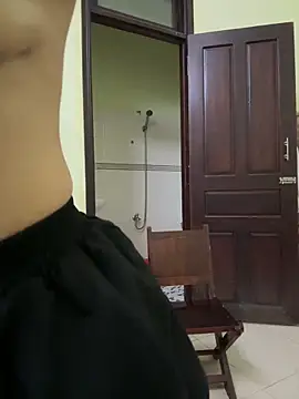 Snapshot of Windy222 chatting on October 4, 2025, 12:58 pm Windy222 online show from October 4, 2025, 12:58 pm