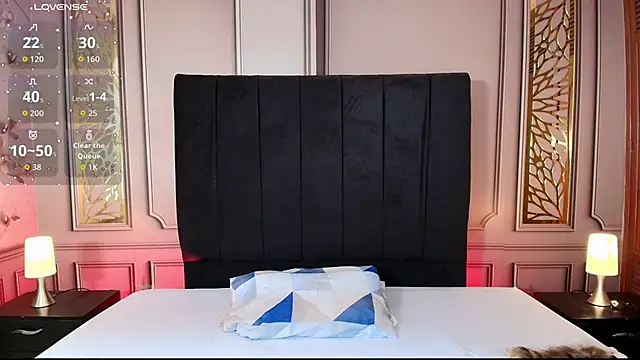 mishell lovely online show from September 30, 2025, 12:43 pm