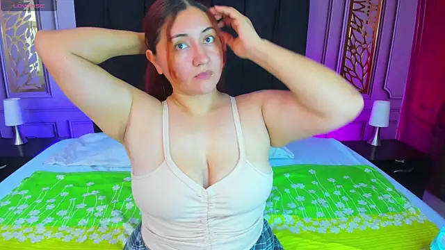 mishell lovely online show from October 29, 2025, 1:35 pm