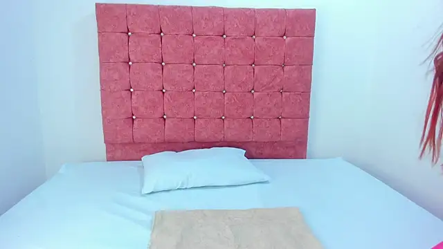 mishell lovely online show from January 13, 2026, 1:27 pm