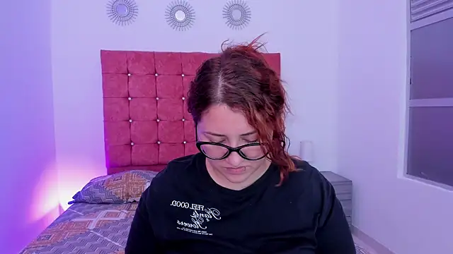 Snapshot of mishell_lovely chatting on March 6, 2026, 12:12 pm mishell lovely online show from March 6, 2026, 12:12 pm