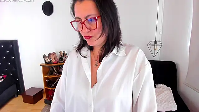 D Martii online show from October 26, 2025, 2:34 pm