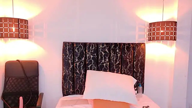 Snapshot of evvaa_moon69 chatting on March 12, 2026, 12:55 pm evvaa moon69 online show from March 12, 2026, 12:55 pm