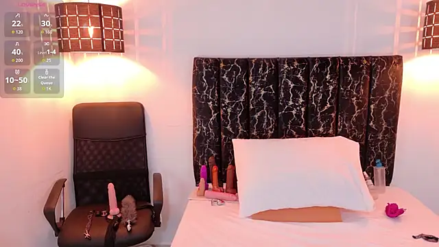 Snapshot of evvaa_moon69 chatting on March 20, 2026, 12:32 pm evvaa moon69 online show from March 20, 2026, 12:32 pm