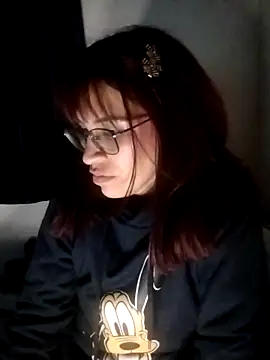 Snapshot of Katyuskka_love chatting on November 19, 2025, 5:07 am Katyuskka love online show from November 19, 2025, 5:07 am