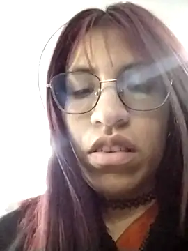 Snapshot of Katyuskka_love chatting on November 27, 2025, 12:13 am Katyuskka love online show from November 27, 2025, 12:13 am