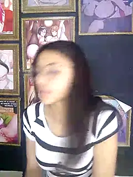 Snapshot of SofieLove_01 chatting on October 6, 2025, 9:18 am SofieLove 01 online show from October 6, 2025, 9:18 am