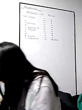 Snapshot of SofieLove_01 chatting on January 13, 2026, 8:08 am SofieLove 01 online show from January 13, 2026, 8:08 am