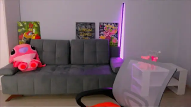 Snapshot of queenofthesense_ chatting on October 22, 2025, 10:26 am queenofthesense  online show from October 22, 2025, 10:26 am