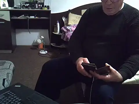 ColaredCuck55 online show from January 18, 2026, 7:17 pm