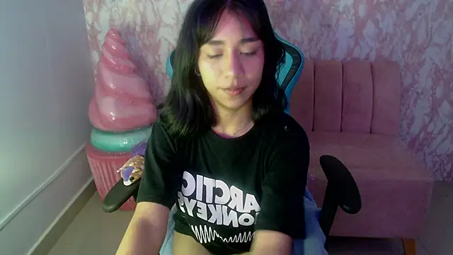 Snapshot of cristal11_ch chatting on September 28, 2025, 11:59 am cristal11 ch online show from September 28, 2025, 11:59 am