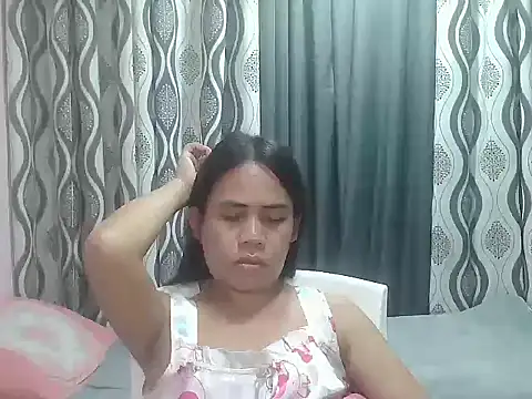 Snapshot of exoticpinay_dolly chatting on May 16, 2026, 12:40 am exoticpinay dolly online show from May 16, 2026, 12:40 am