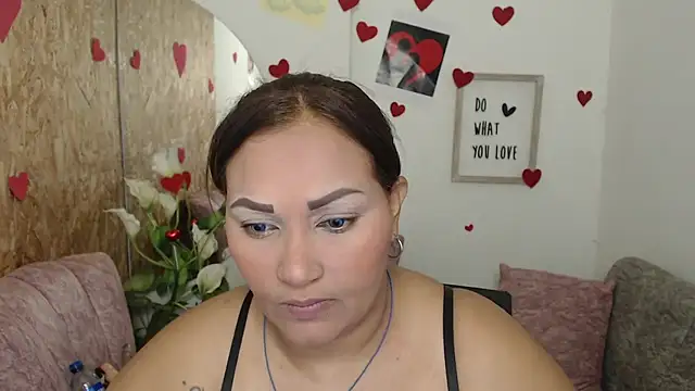 Snapshot of laleska_montenegro chatting on September 25, 2025, 5:11 am laleska montenegro online show from September 25, 2025, 5:11 am