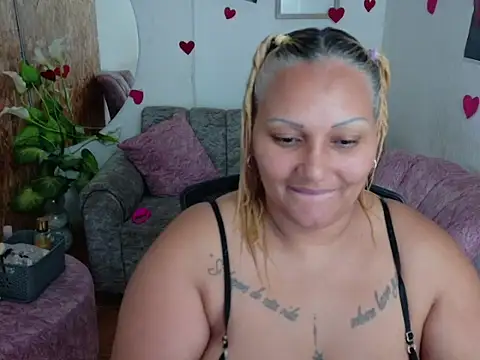 laleska montenegro online show from February 5, 2026, 6:18 am