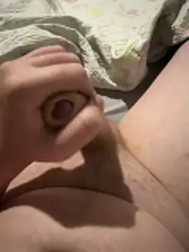 Snapshot of anonimo7762 chatting on April 7, 2026, 12:33 am anonimo7762 online show from April 7, 2026, 12:33 am