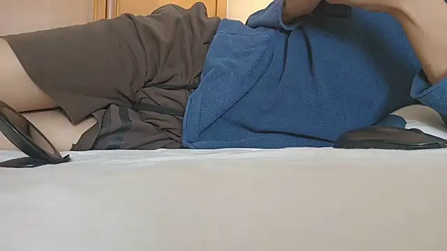 Snapshot of boy69horny chatting on September 28, 2025, 12:21 pm boy69horny online show from September 28, 2025, 12:21 pm