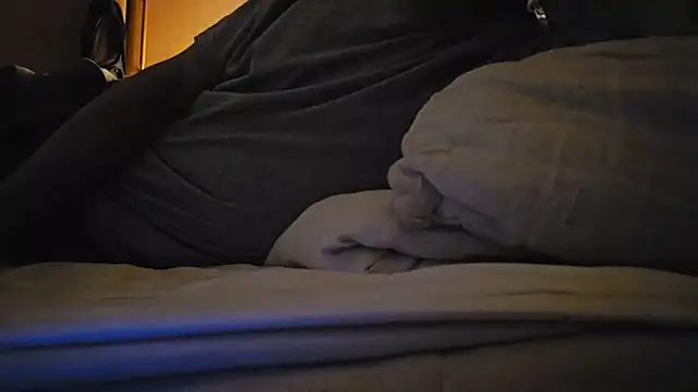 Snapshot of boy69horny chatting on October 17, 2025, 12:58 am boy69horny online show from October 17, 2025, 12:58 am