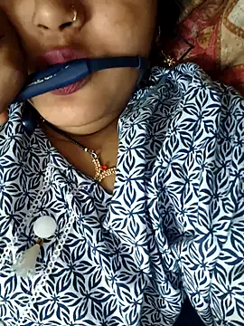 BEAUTY QUE online show from February 6, 2026, 3:04 pm