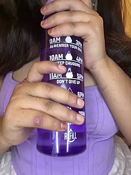 annanya01 online show from April 19, 2026, 3:50 am