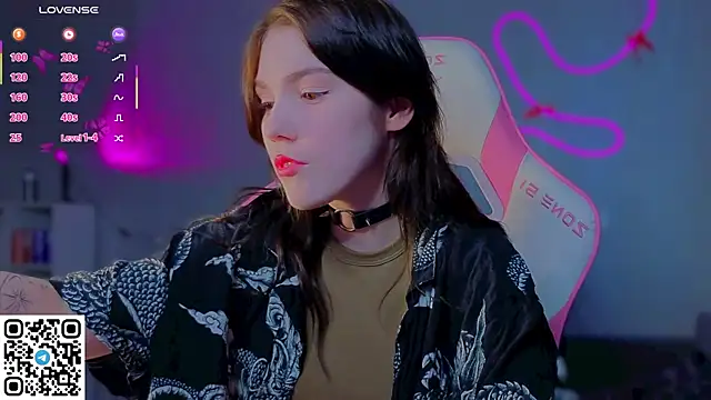 Sophie SkyAngel online show from March 27, 2026, 2:06 pm