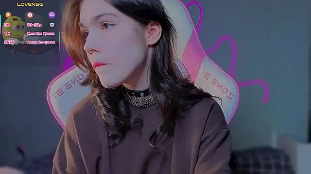Sophie SkyAngel online show from May 6, 2026, 5:40 pm