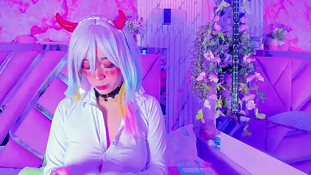 Akane Hikari  online show from October 13, 2025, 5:18 am