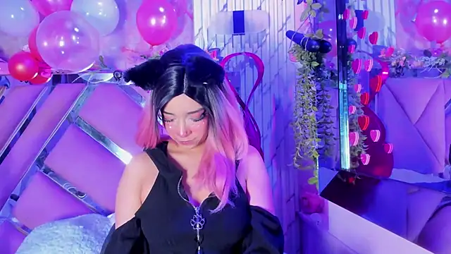 Akane Hikari  online show from February 11, 2026, 3:33 am