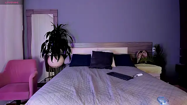 Alaiaguerra online show from February 19, 2026, 7:32 pm