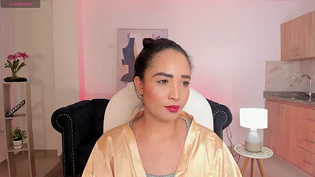 Snapshot of Sharon_breezee chatting on September 26, 2025, 3:43 am Sharon breezee online show from September 26, 2025, 3:43 am