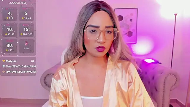 Snapshot of Sharon_breezee chatting on October 11, 2025, 2:55 am Sharon breezee online show from October 11, 2025, 2:55 am