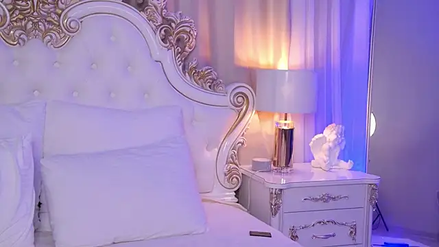 MeganStrain online show from December 23, 2025, 6:11 am